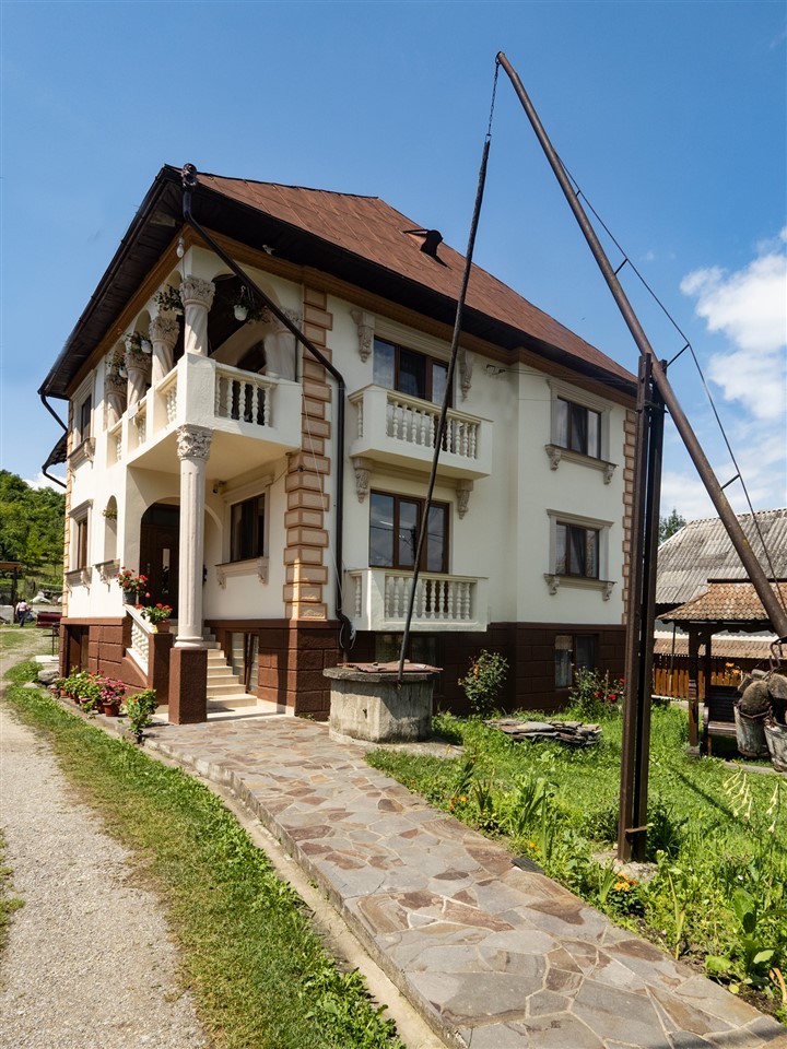 PENSIUNEA DENISA